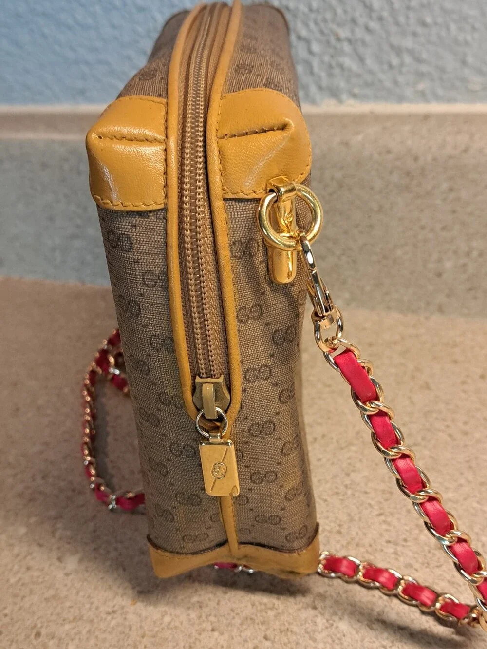 Gucci Shoulder Bag
